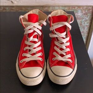 Converse Chuck Taylor all star high tops (red)